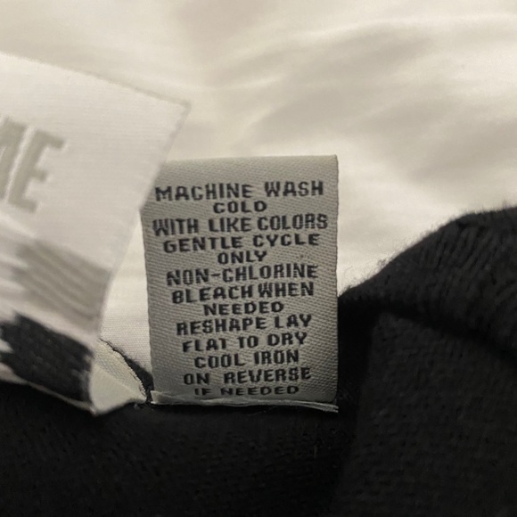 Verve Black Rose Floral Sequin Sweater Tank Top Size Medium - Picture 8 of 8